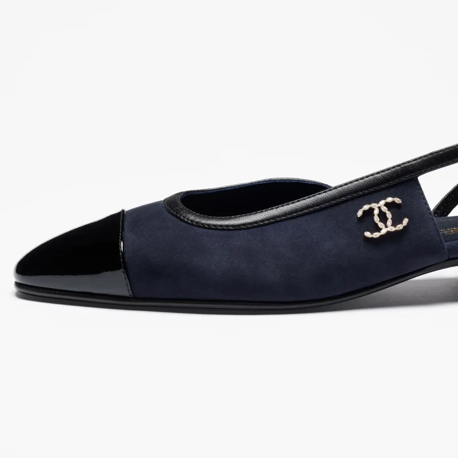 Chanel Black lace up flat shoes Navy and black, suede