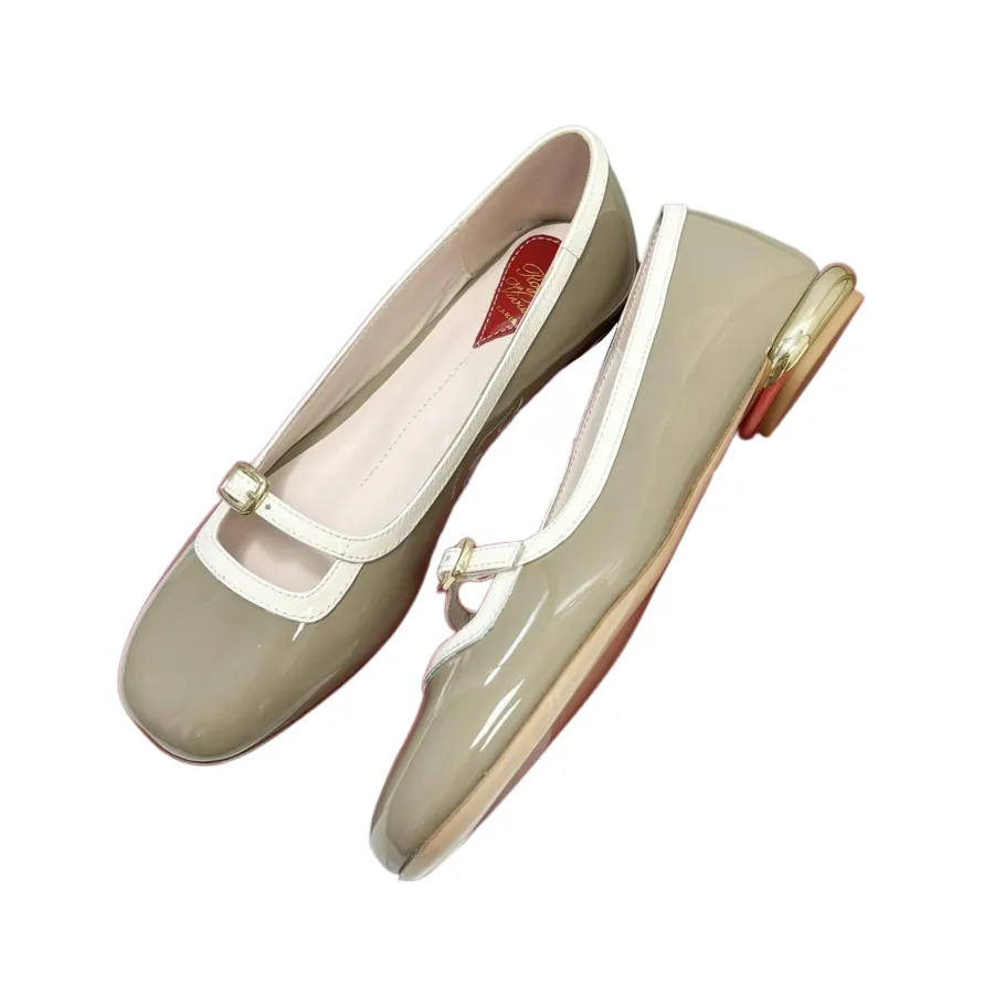 Roger Vivier Broche Vivier Ballerinas Flat Shoes In White/Black/Beige Patent Leather