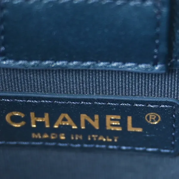 Chanel Hobo Medium Blue Quilted Washed Denim Aged Gold Hardware - Image 2