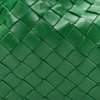 Bottega Veneta Intrecciato The Pouch Oversized Clutch Racing Green Nappa Leather