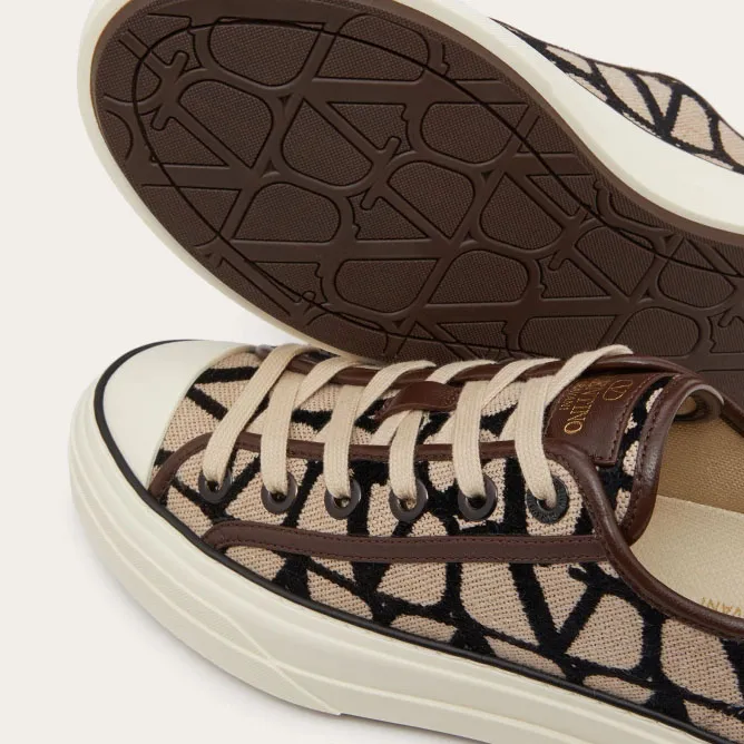 VALENTINO TOTALOOP Women's V logo low-top sneakers