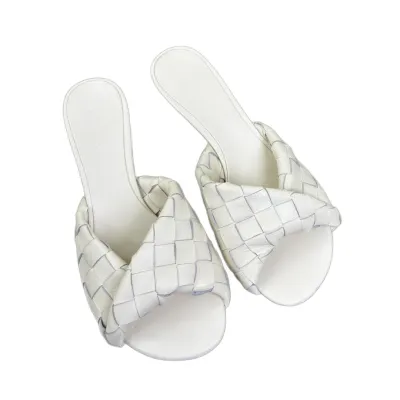 Bottega Veneta Blink Mule In White Intrecciato Leather Kitten Heel Mule (Heel Height 4.5cm)