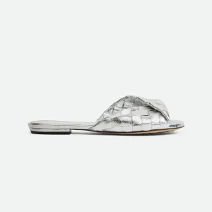 Bottega Veneta Blink Flat Mule In Silver Intrecciato Leather Flat Mule