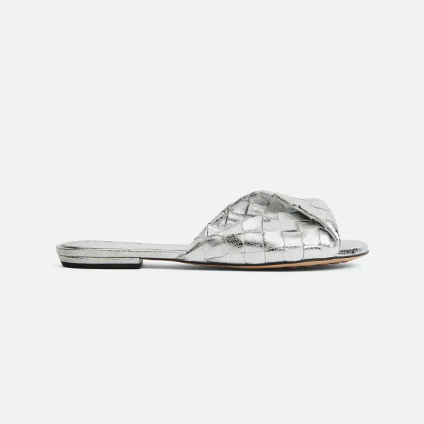 Bottega Veneta Blink Flat Mule In Silver Intrecciato Leather Flat Mule