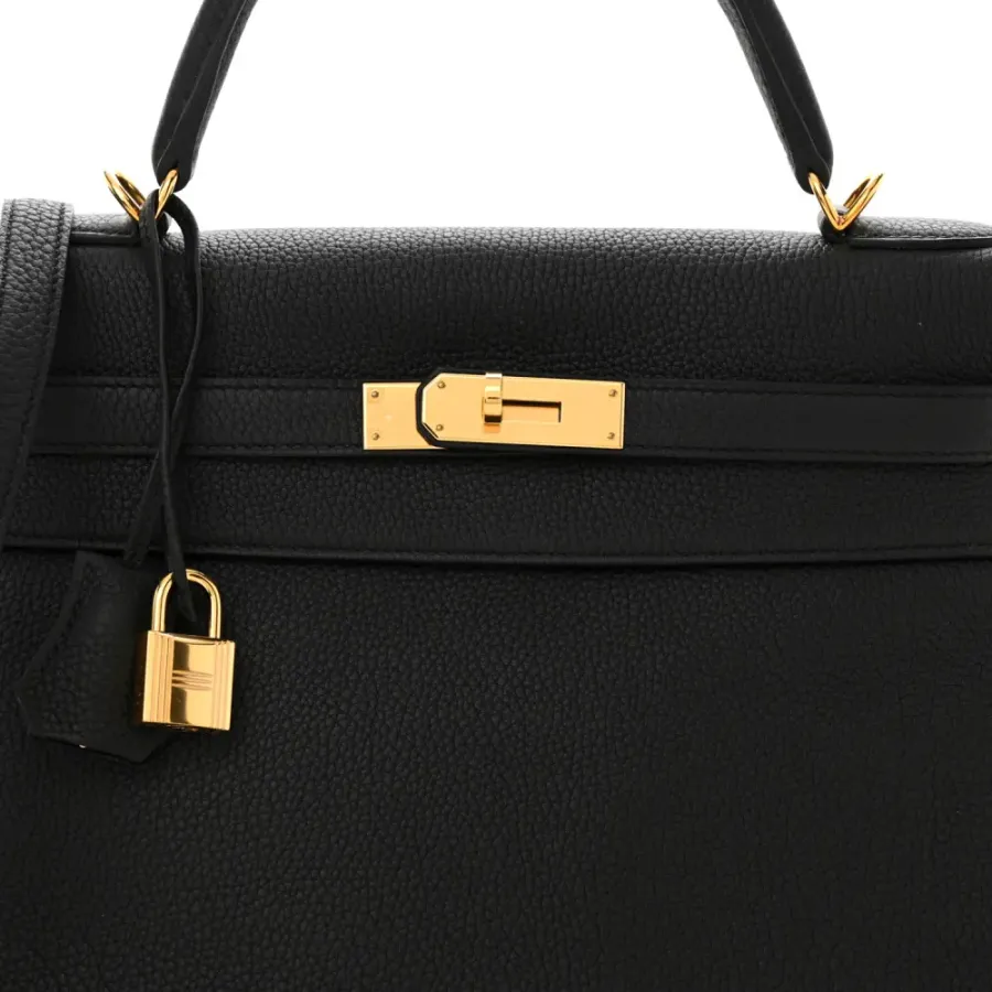 Hermès Kelly Retourne 32 Black Togo Leather Gold Hardware