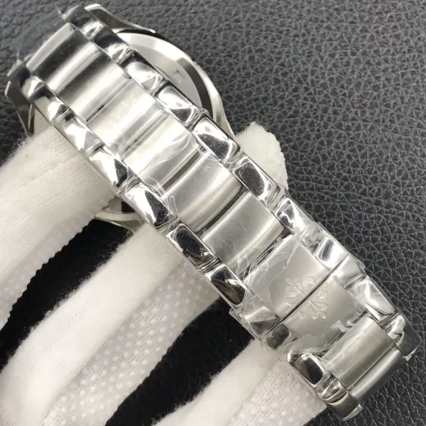 PATEK PHILIPPE-AQUANAUT-ref.51671A-001-40mm - Image 9