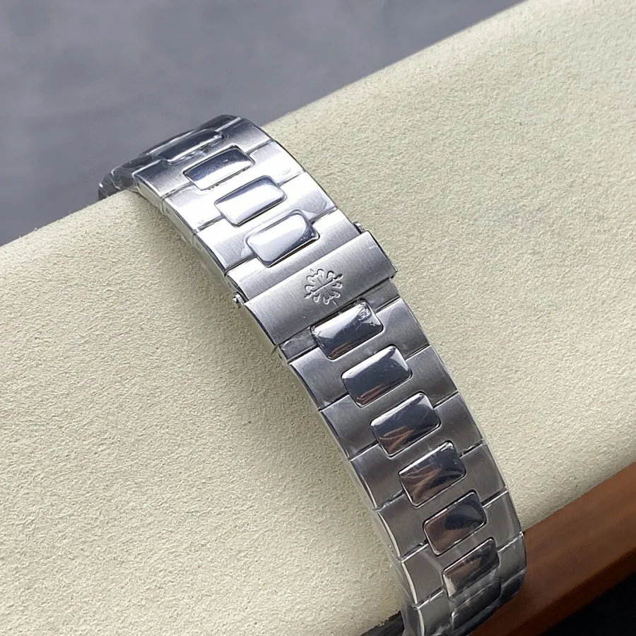 PATEK PHILIPPE-NAUTILUS-ref.5980-1A-019-40.5mm