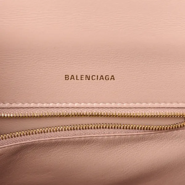 Balenciaga Small Hourglass Top Handle Bag Nude Beige Crocodile Embossed Shiny Calfskin Leather Gold Hardware - Image 2