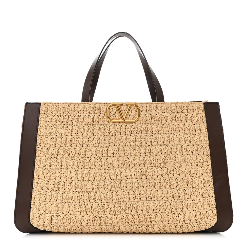 Valentino Garavani Bolsa Tote Medium VLogo Naturale/Fondant em Raffia e Couro Bezerro com Acabamento em Ouro