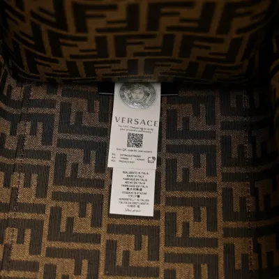 Fendi Large Fendace FF Medusa Studded Fendi Sunshine Shopper Tote (F x V) Marrone/Fuxia Jacquard Fabric, Calfskin Leather, & Plexiglass Gold Hardware