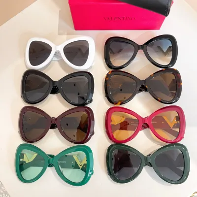 Valentino glasses black white/leopard/white/black/burgundy/red/castleton green/green color Size 55口16-145