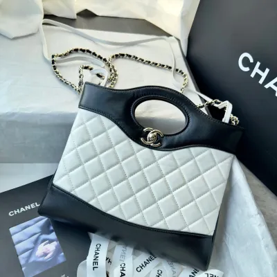 Chanel Quilted Lambskin Leather Black and white color matching Crossbody Bags