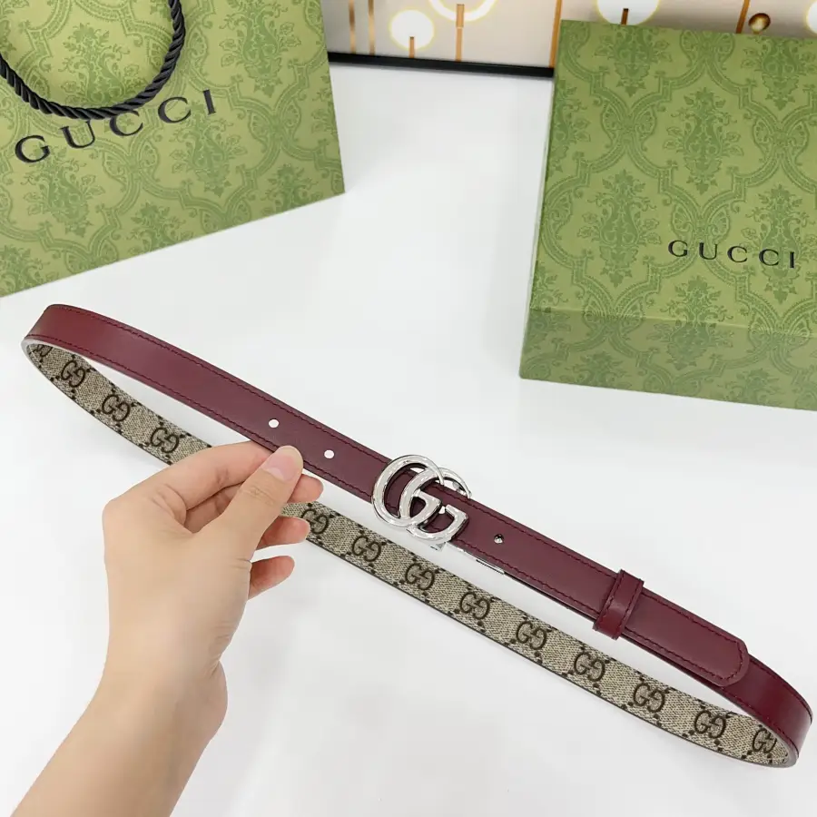 Gucci Women's GG Buckle Marmont Reversible Belt In Red Calfskin And Beige Canvas With Gold/Silver Hardware 20mm