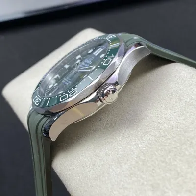 OMEGA-SEAMASTER-ref.210.32.42.20.10.001-42mm