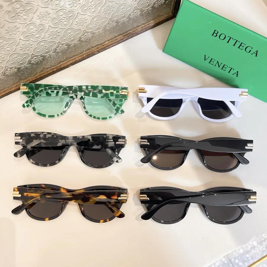 Bottega Veneta Wayfarer glasses green white/white/leopard/black grey/black/black brown color Size 132口1-120