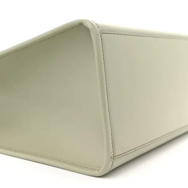 Fendi Medium Logo Embossed Sunshine Shopper Tote Green Tea King Vitello Leather & Plexiglass Gold Hardware - Image 4