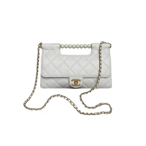 Chanel Pearl Handle handbag White/black crossbody bag