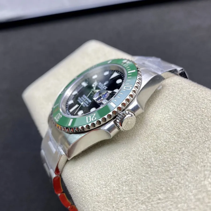 ROLEX-SUBMARINER-REF.M126610LV-0002-41mm