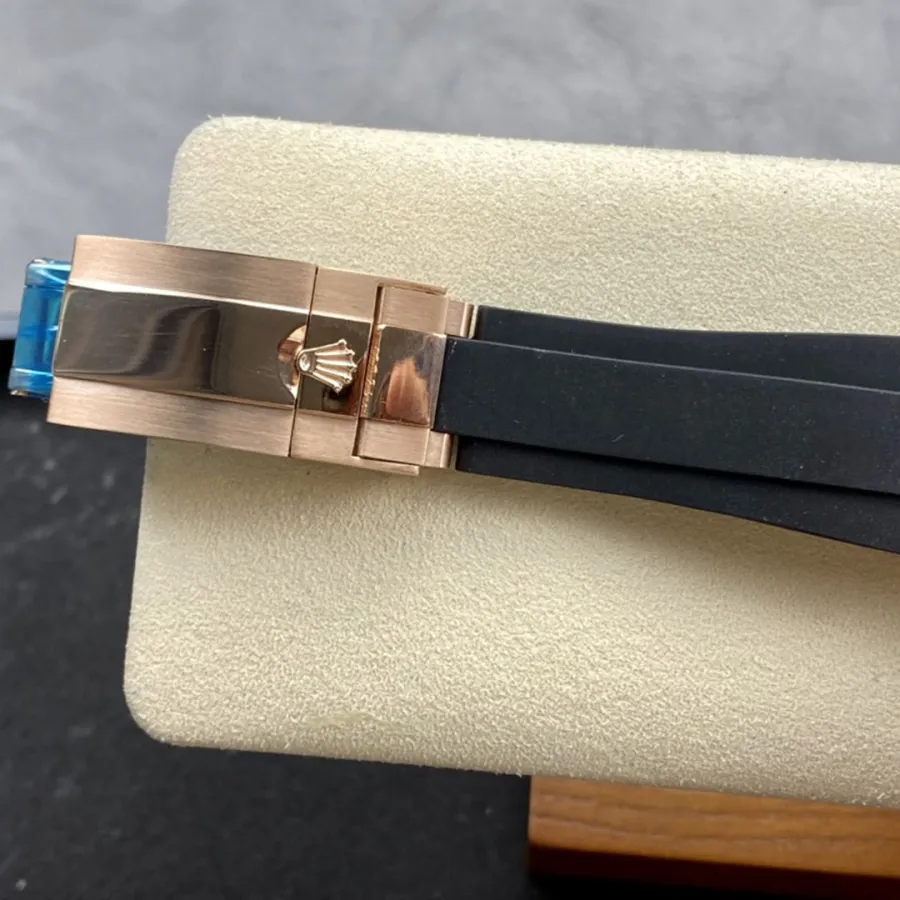 ROLEX-COSMOGRAPH DAYTONA-REF.M116515LN-0017-40MM