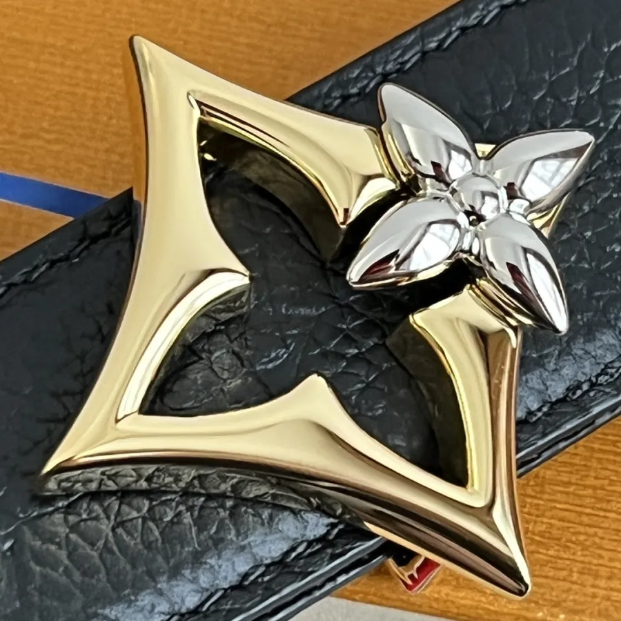 Louis Vuitton Women's Flowergram Reversible Belt In Black/Brown/Beige/White Calfskin And Monogram Canvas With Gold/Silver Hardware 30mm