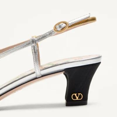 VALENTINO Crystal decorated sheepskin heels (4.5cm high heel)