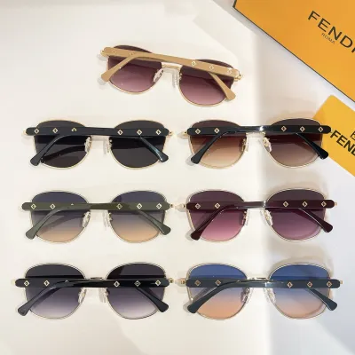 Fendi Butterfly glasses black gold/grey black/green black/eggplant/white/purple/brown color Size 55口19-145
