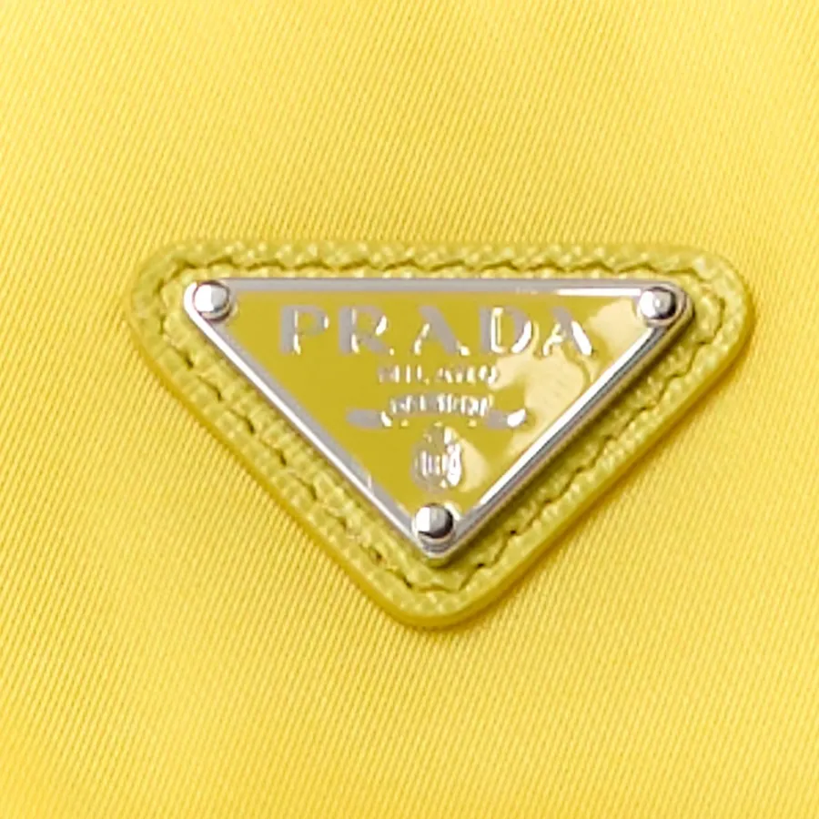 Prada Mini Re-Edition 2000 Bag Ananas Tessuto Nylon & Saffiano Leather Silver Hardware