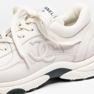 Chanel Calfskin printed in lavender Sneakers