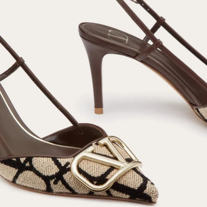 VALENTINO V-logo strappy heels (8cm high heel)