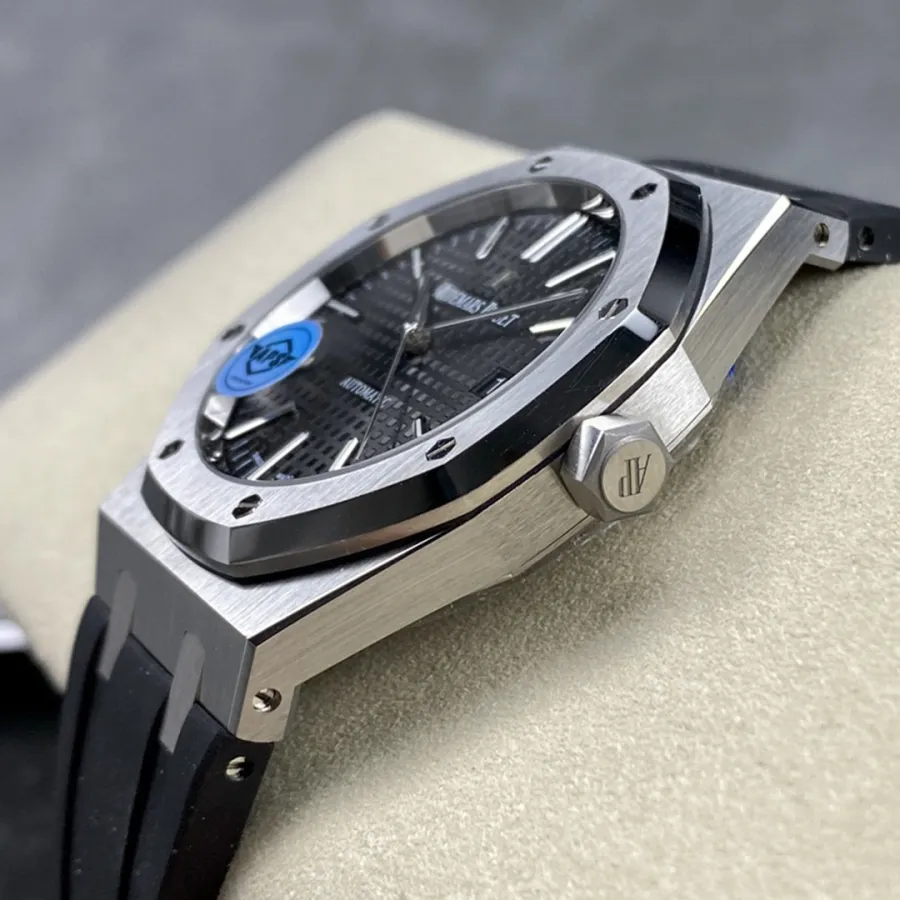 AUDEMARS PIGUET-ROYAL OAK-REF.15400ST.OO.1220ST.01-41MM