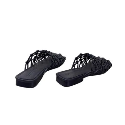 Bottega Veneta Riva Flat Mule In Black Woven Hand-Knotted Leather Mule Pump