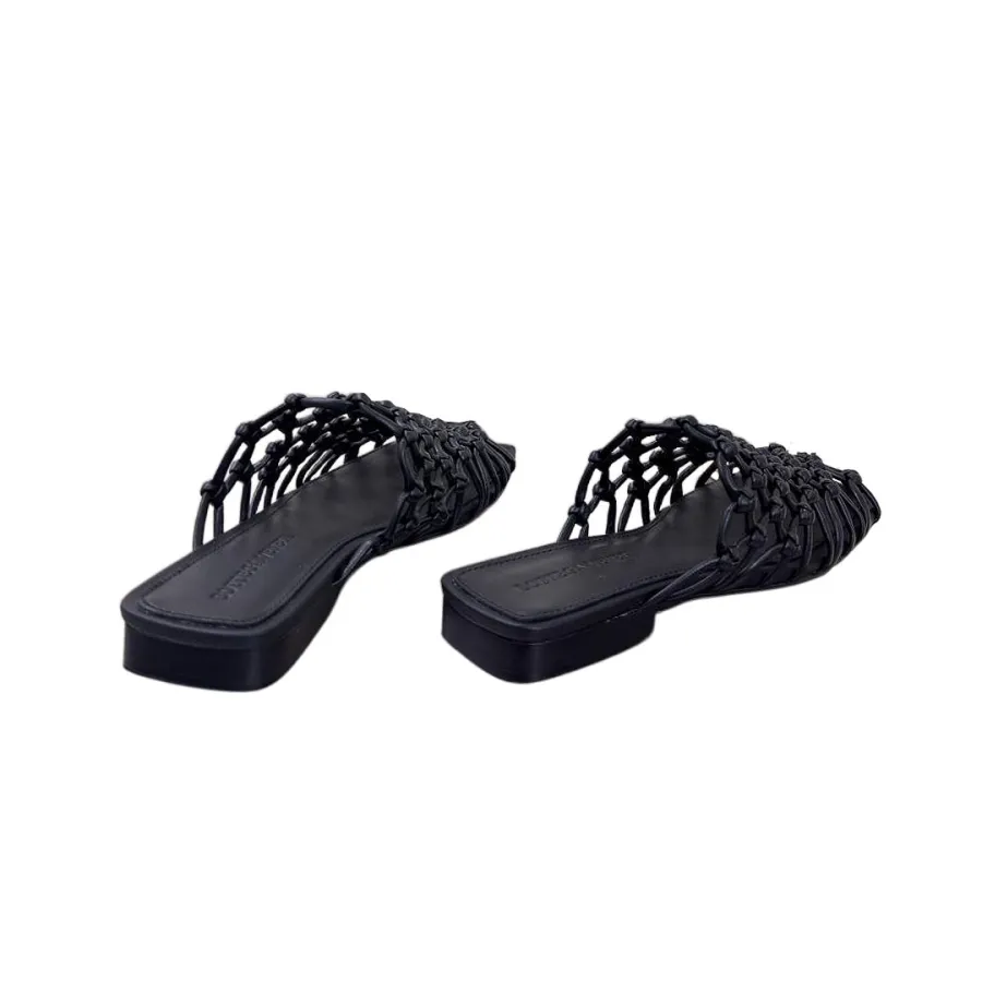 Bottega Veneta Riva Flat Mule In Black Woven Hand-Knotted Leather Mule Pump