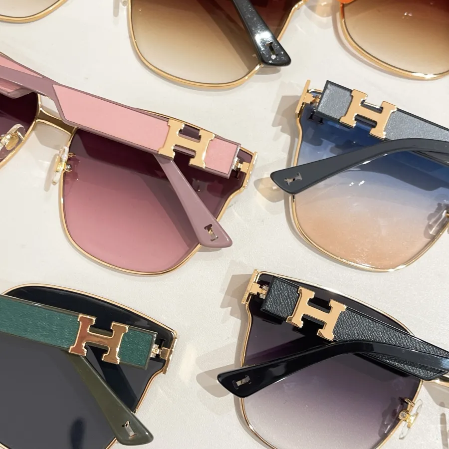 Hermès Butterfly glasses orange/green/eggplant/pink/brown/blue orange color Size 62口14-147