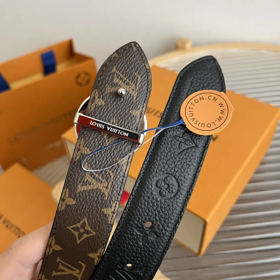 Louis Vuitton Women's Flowergram Round Buckle Reversible Belt In Black/White/Brown Calfskin And Monogram Canvas With Gold/Silver Hardware 30mm