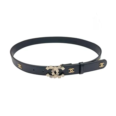 Chanel Women's Decorative CC Buckle Belt In White/Black Calfskin With Gold Hardware 30mm