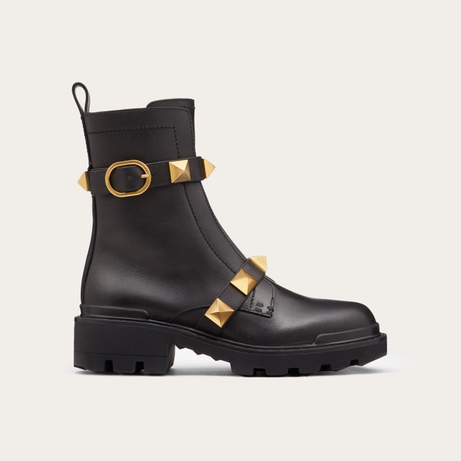 VALENTINO ROMAN STUD Botas de cano curto em couro de bezerro com rebites da mesma cor (altura do salto: 4cm)