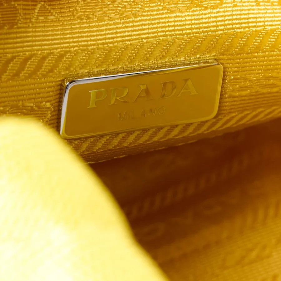 Prada Mini Re-Edition 2000 Bag Ananas Tessuto Nylon & Saffiano Leather Silver Hardware