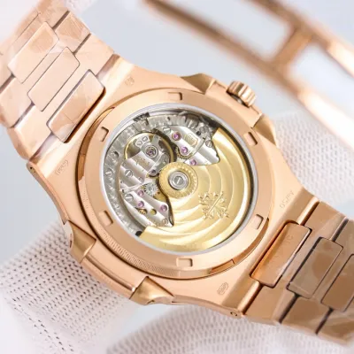 PATEK PHILIPPE-NAUTILUS-ref.5711-1R-001-40mm