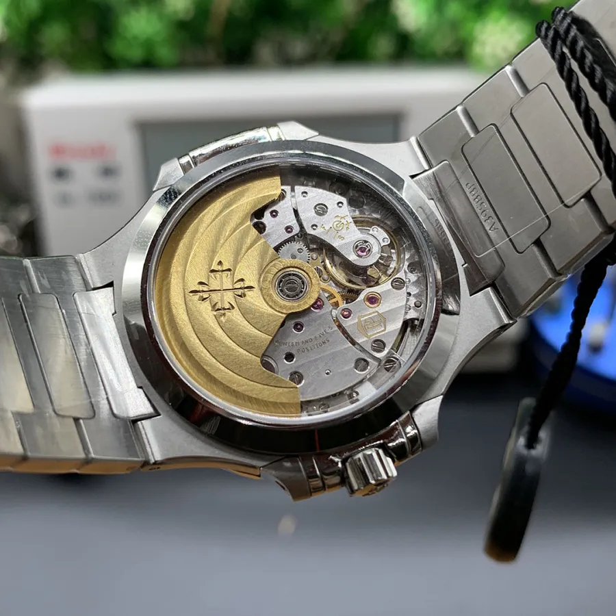 PATEK PHILIPPE-NAUTILUS-REF.7118-1A-001-35.2MM