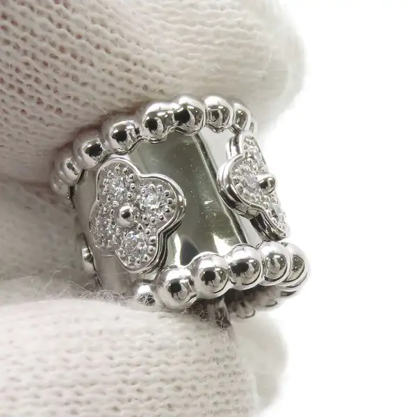 Van Cleef & Arpels Perlée Clover Pendant - Image 5