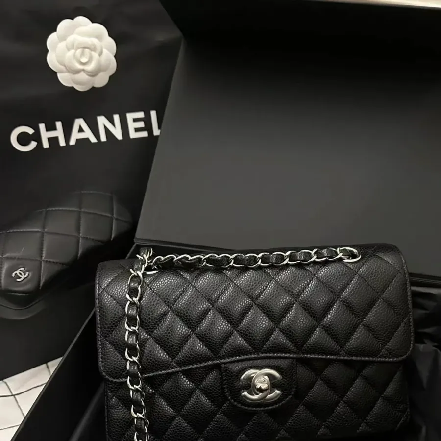 Chanel Double Flap Medium | Timeless Black Elegance photo review