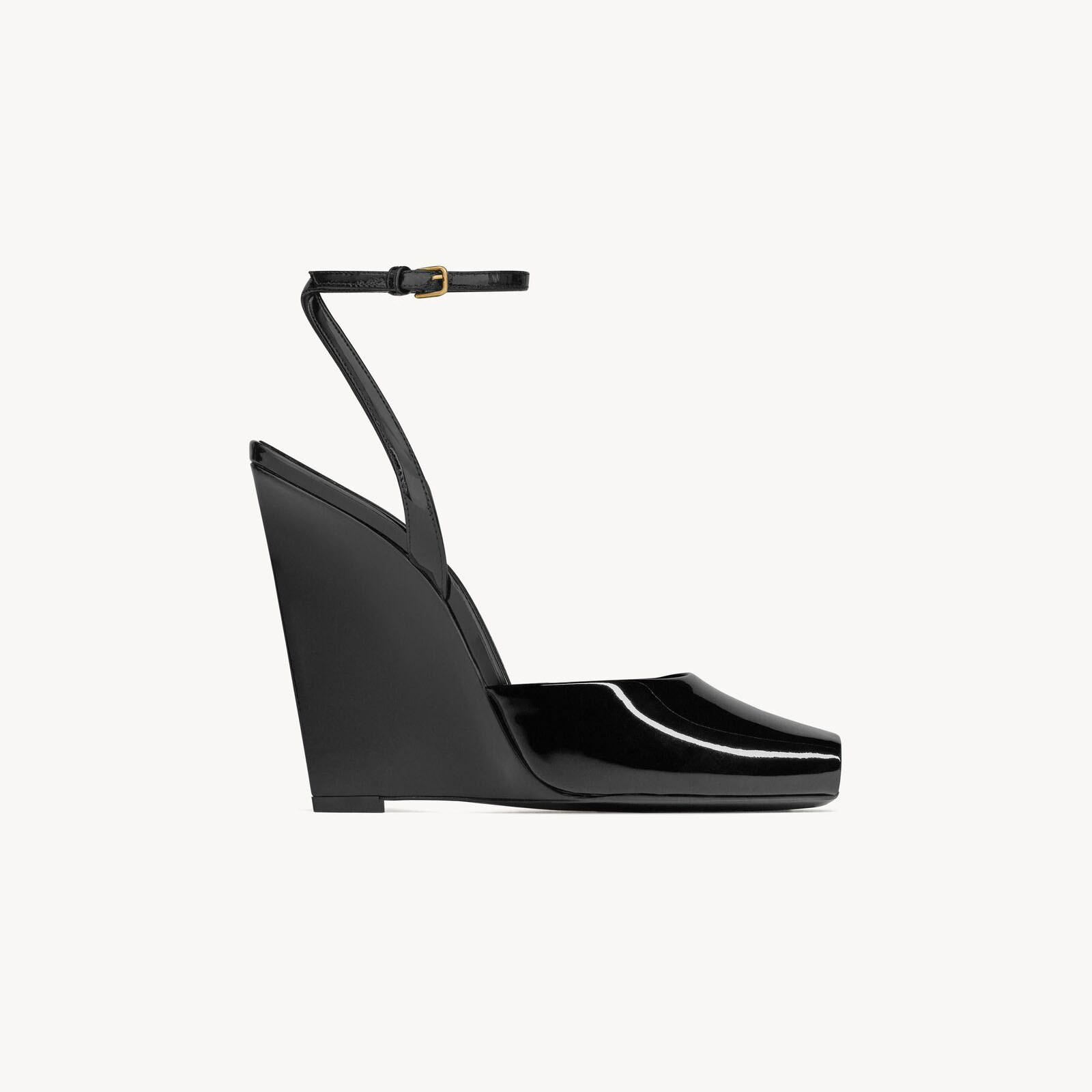Yves Saint Laurent plataformas de couro verniz.