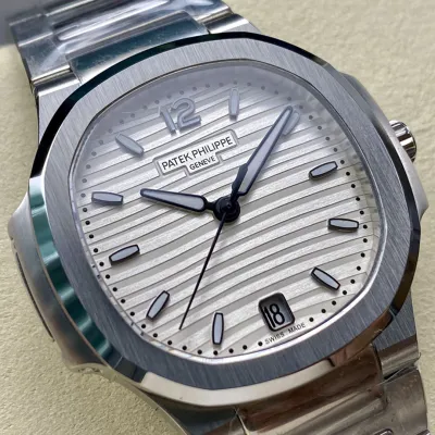 PATEK PHILIPPE-NAUTILUS-REF.7118-1A-010-35.2MM