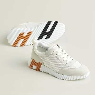 HERMES White Sneakers Bouncing Sports Shoes