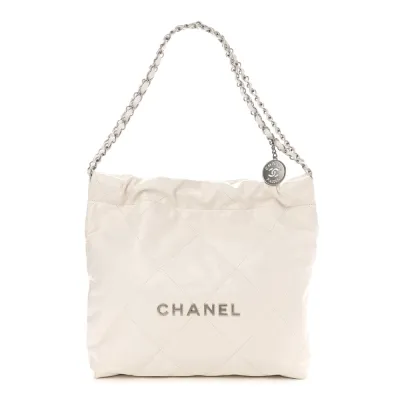 Grade Chanel 22 Small White Quilted Handbag
