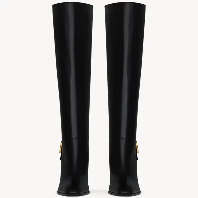 Yves Saint Laurent Sleek leather boots