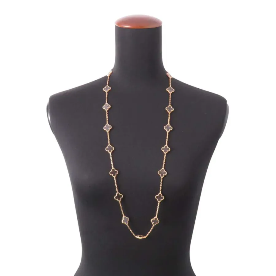 Van Cleef & Arpels Vintage Alhambra Necklace 20 motifs 2023 Holiday Collection