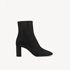 Yves Saint Laurent Sleek leather ankle boots