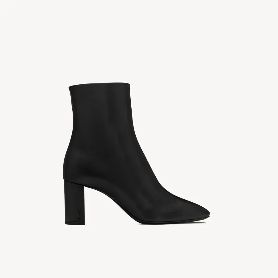 Yves Saint Laurent Sleek leather ankle boots