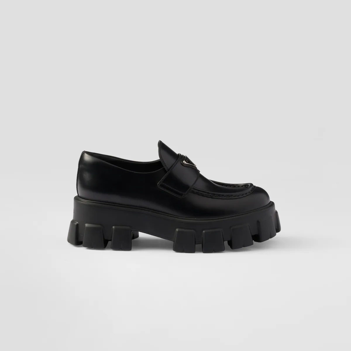 PRADA Loafers de couro brilhante Monólito Preto